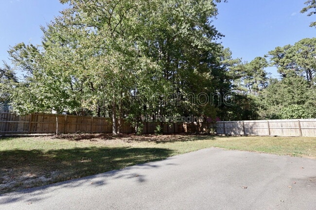 Building Photo - 2728 Grantwood Rd