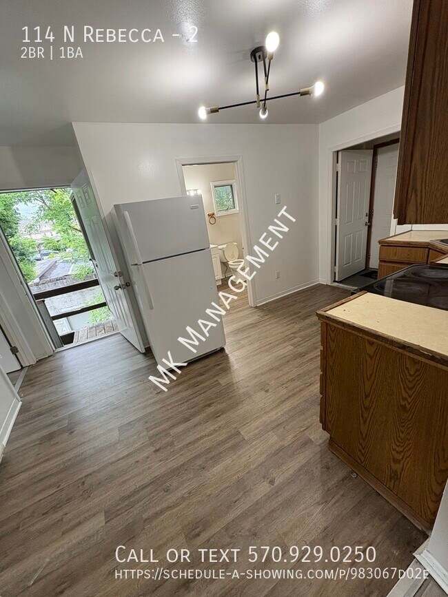 Building Photo - 114 N Rebecca-2