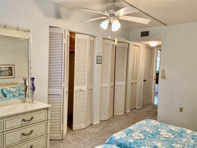 Building Photo - 3500 El Conquistador Pkwy