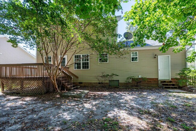 Building Photo - 520 Wyndham Dr