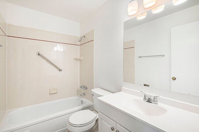 Building Photo - Pecos9881