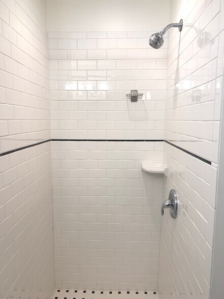 Building Photo - 1538 S 9th St