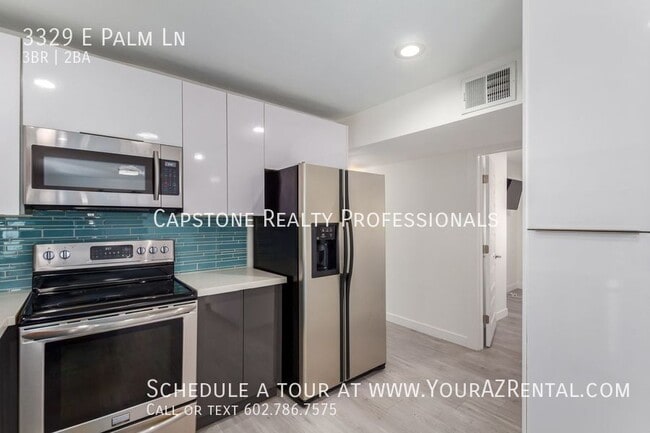 Building Photo - 3329 E Palm Ln