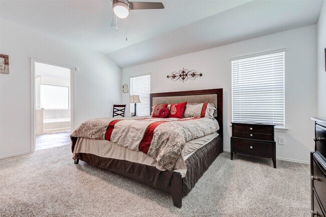 Building Photo - 2407 S Colosseum Ct