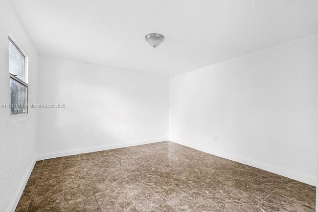 Building Photo - 250 NW 43rd St