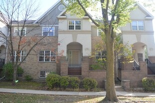 Building Photo - 1709 Carns Dr