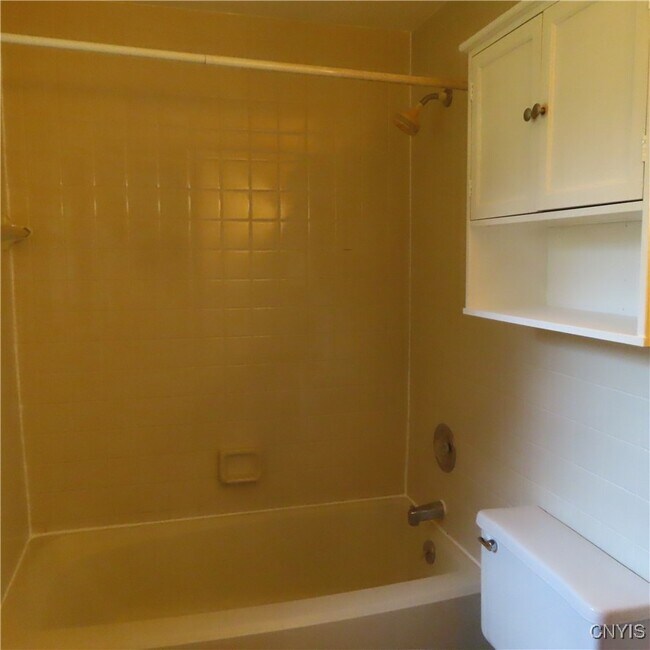 Building Photo - 600 Burnet Ave