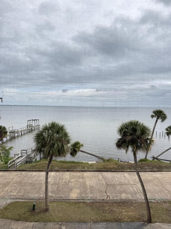 Building Photo - 1540 Riverside Dr