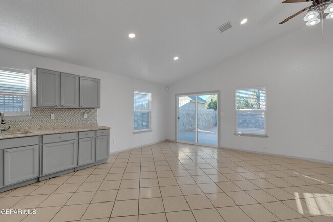 Building Photo - 12077 Castle Keep Cir