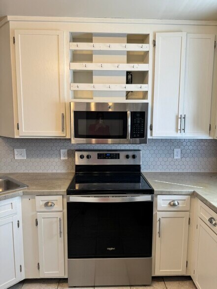 Building Photo - 765 Exton Ct