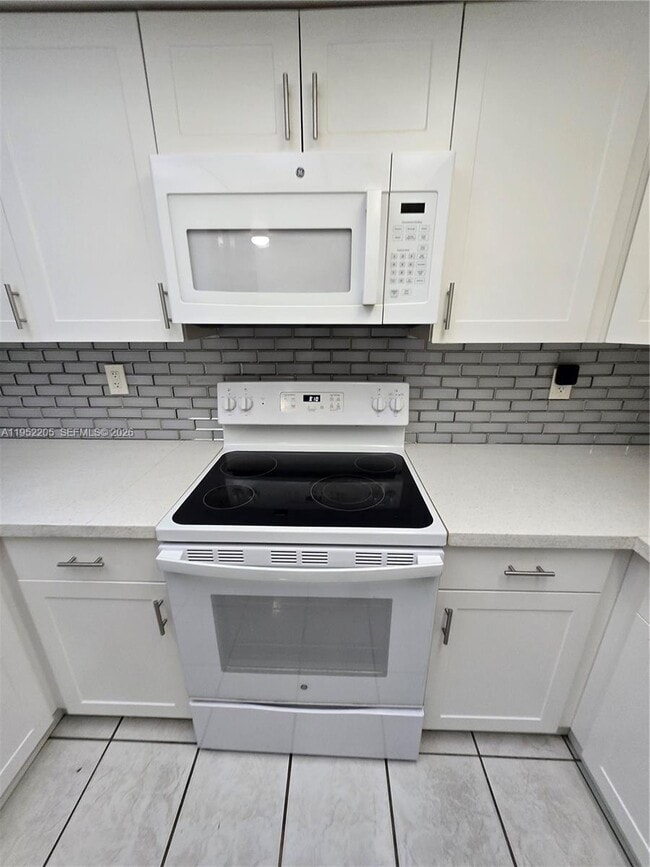 Building Photo - 12219 SW 14th Ln