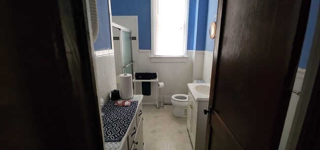 Building Photo - Anderson House