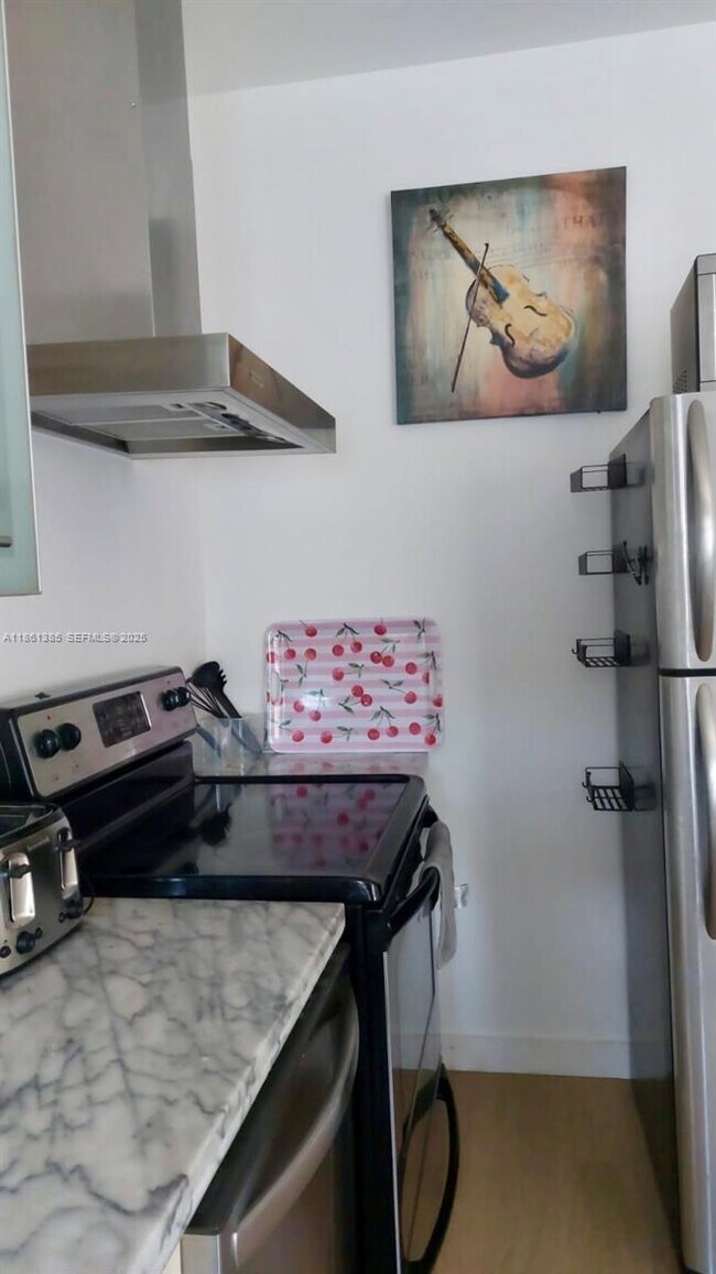 Building Photo - 1358 Pennsylvania Ave