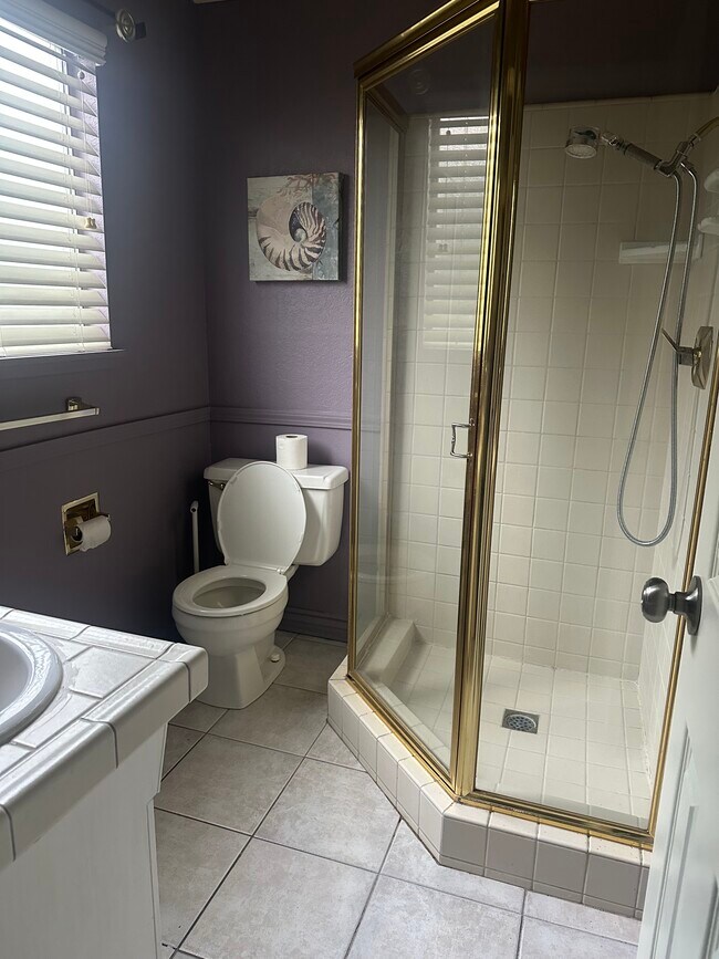 Building Photo - 13345 Victoria St