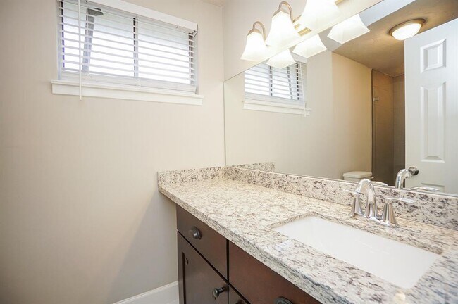 Building Photo - 11614 Brookledge Dr