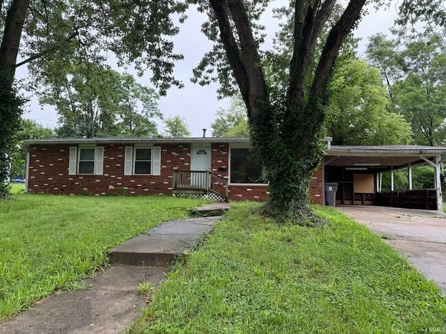 Building Photo - 1014 N Orris Dr