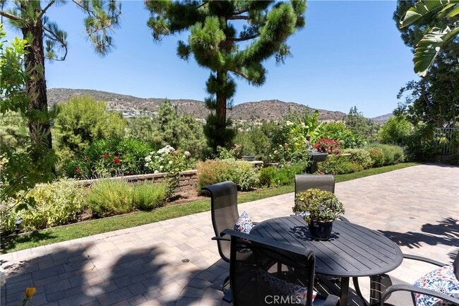 Building Photo - 7371 Westcliff Dr