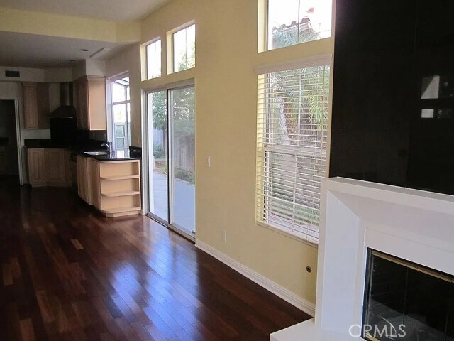 Building Photo - 2657 Plumb Dr