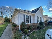 Building Photo - 2 Bedroom 2 Bath End Unit Townhome in Grafton