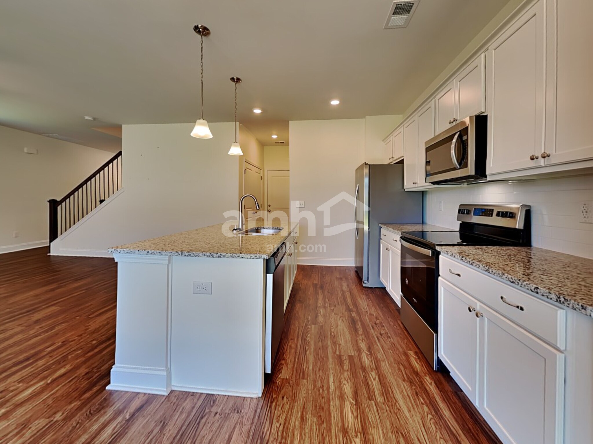 Building Photo - 314 Azore Way