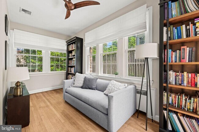 Building Photo - 1623 Jonquil St NW
