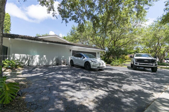 Building Photo - 7585 SW 163rd St