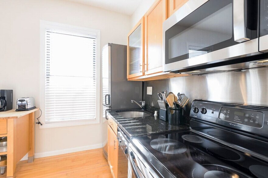 Building Photo - 1822 15th St NW