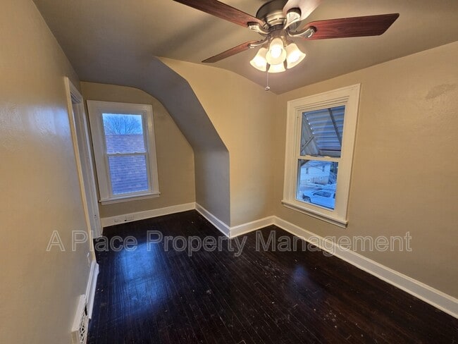 Building Photo - 8621 Hume Ave