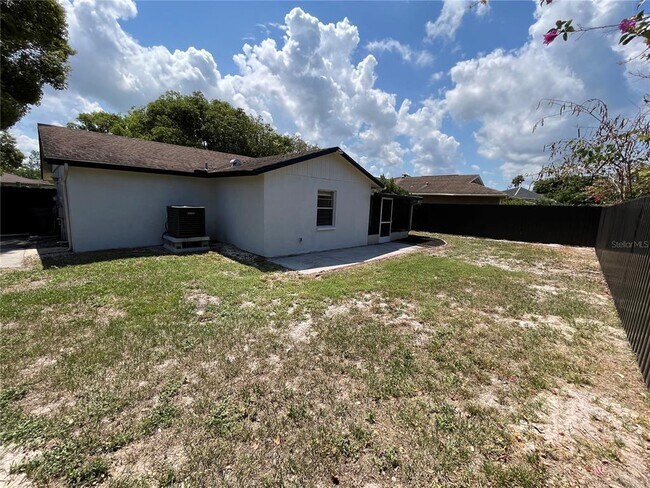 Building Photo - 5123 Brookside Ln