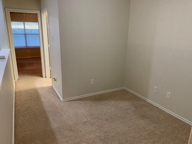 Building Photo - 14422 LILYGATE Ct