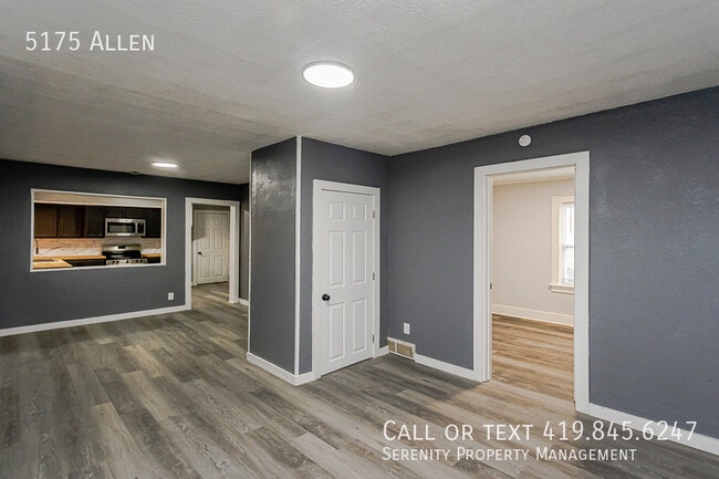 Building Photo - 5175 Allen-