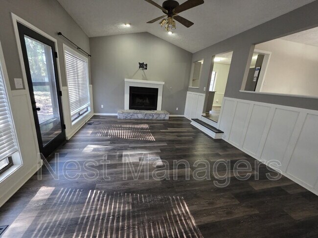 Building Photo - 4491 Briton Ct