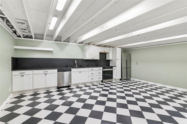 Building Photo - 306 S Walton St