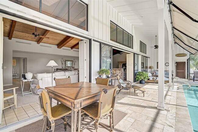 Building Photo - 3970 Prairie Dunes Dr