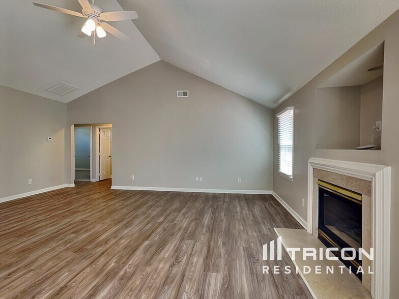 Building Photo - 14426 Planters Knob Ln
