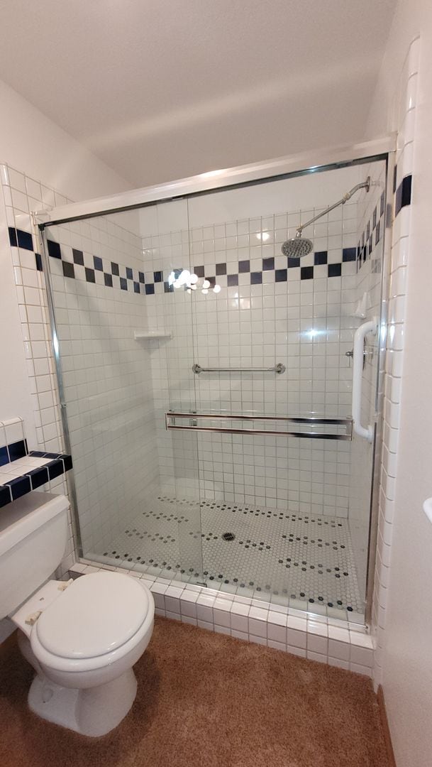 Building Photo - Friars Village - close to USD and Fashion Valley