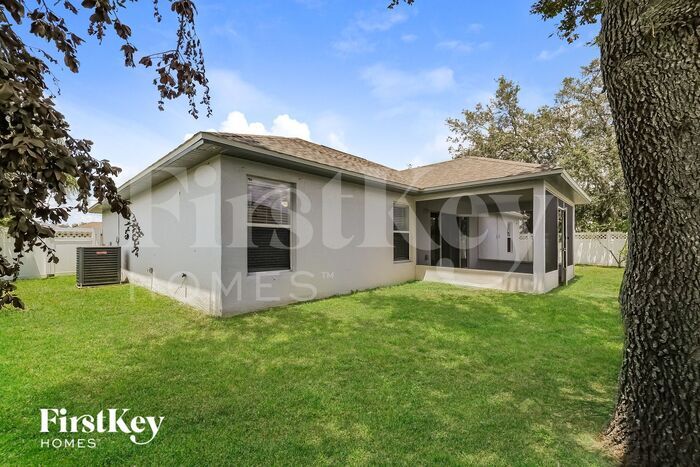 Building Photo - 1954 Manatee Dr