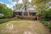 Building Photo - 2010 Cherokee Dr