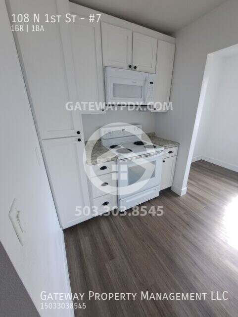 Building Photo - 108 N 1st St