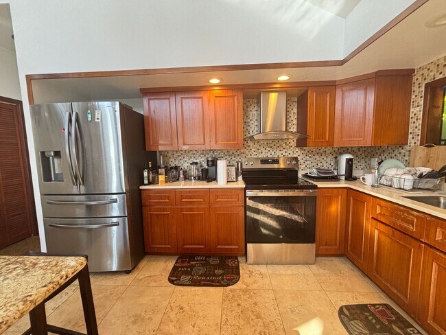 Building Photo - 1055 Alewa Dr