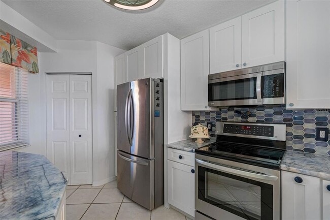 Building Photo - 16550 Gulf Blvd
