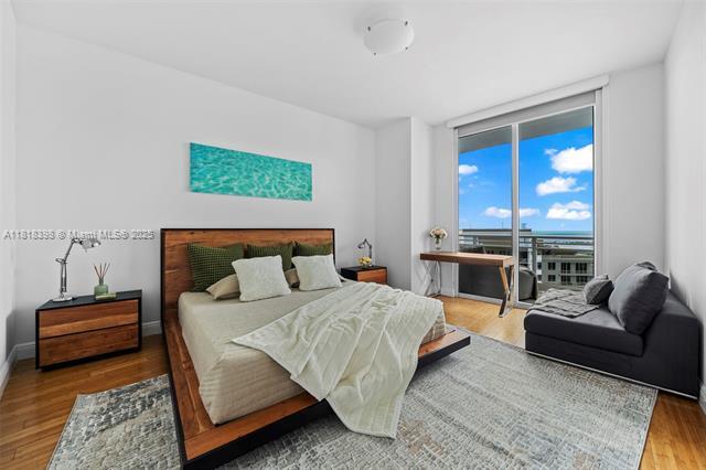 Building Photo - 901 Brickell Key Blvd