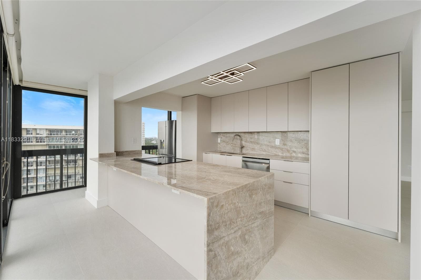 Building Photo - 2333 Brickell Ave