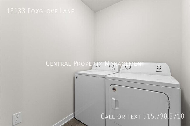 Building Photo - 15133 Foxglove Ln