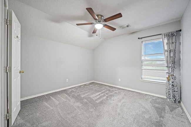 Building Photo - 6727 High Stone Ln