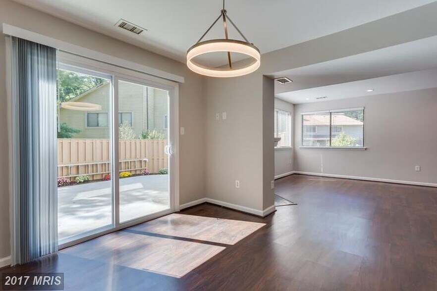 Dining/Living Rooms - 5735 Nordeen Oak Ct