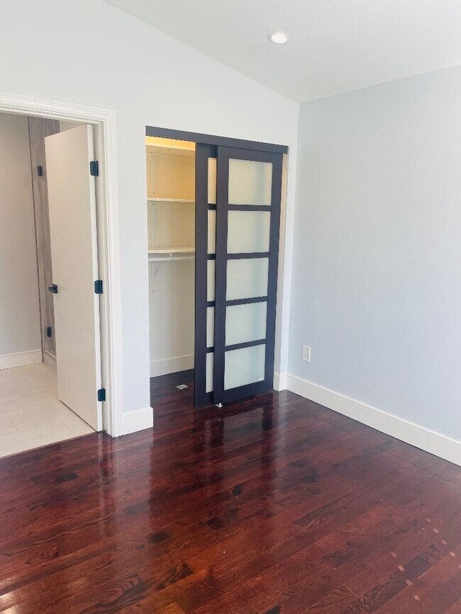 Building Photo - 3495 Meridian Ave