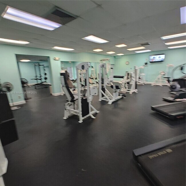 Building Photo - 7051 Environ Blvd