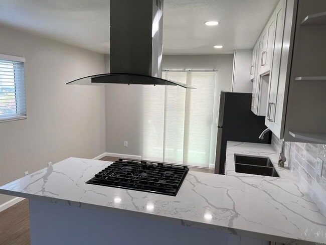 Building Photo - 120 5th Avenue Unit D
