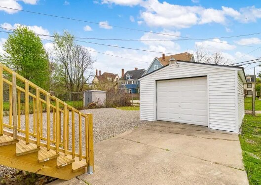 Building Photo - 216 Holbrook